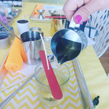 Load image into Gallery viewer, Soy Candle Making Class - Beginner